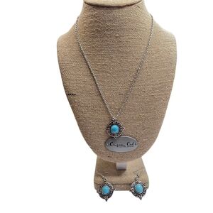 Silver Torquoise Colored Circled Necklace And Earrings Matching Set